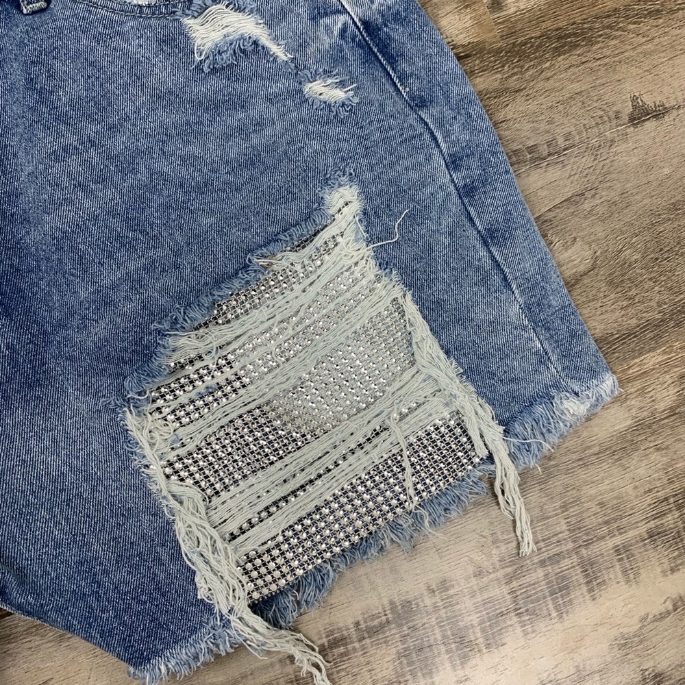 Renegades Distressed Denim Shorts - KanCan - Picture 5 of 7